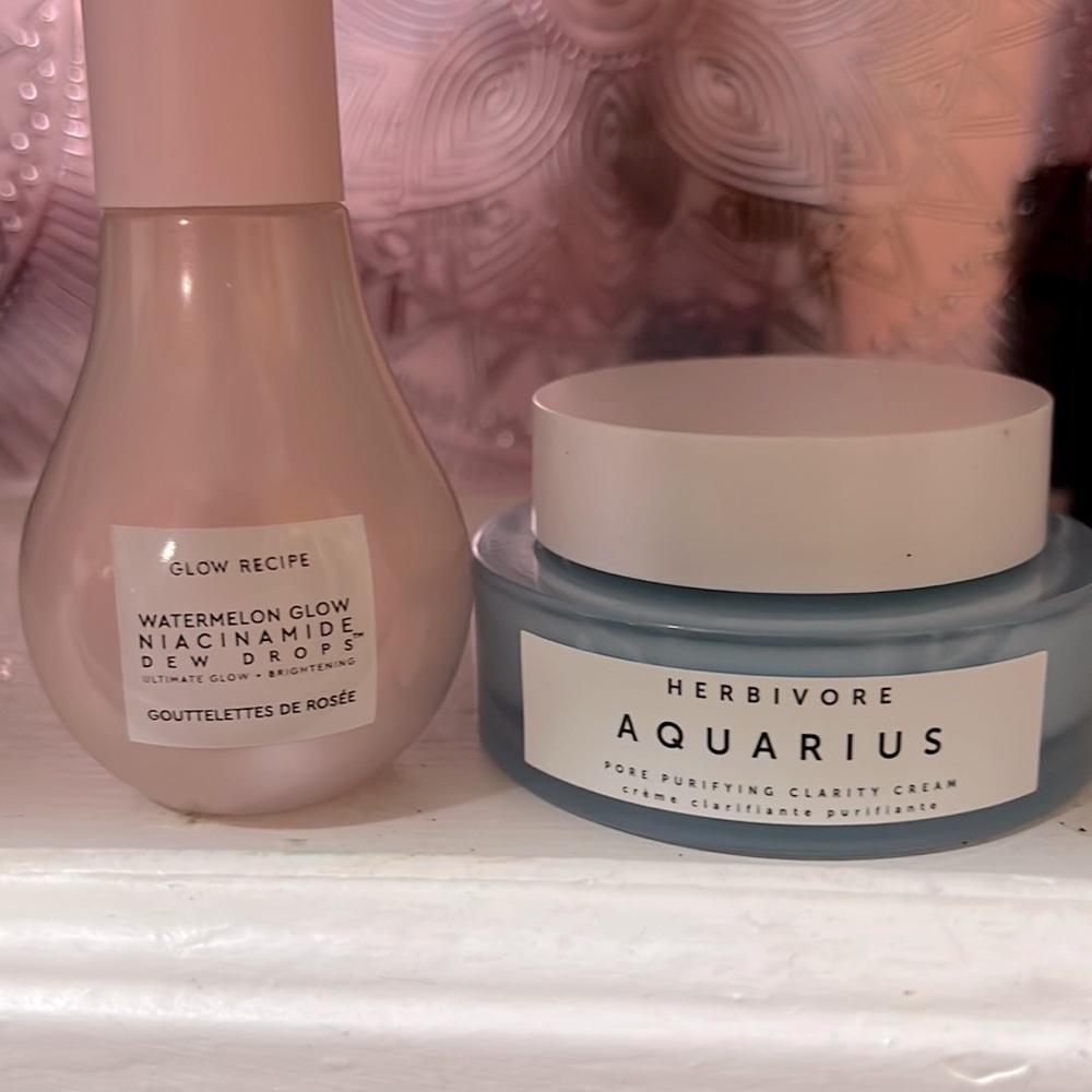 {SOLD}Glow recipe & herbivore bundle